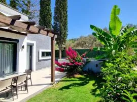 Suelo Flat Villa
