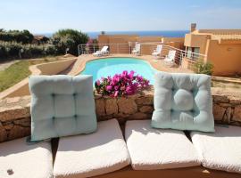 Residence La Cala infinityholidays, hotel en Costa Paradiso