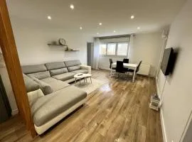 Hana Home Mantes-la-jolie 6 personnes Parking public gratuit Business&Family