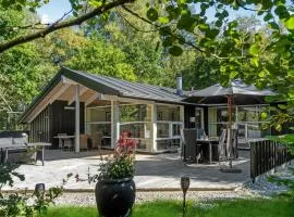 Stunning Home In Grenaa With Kitchen