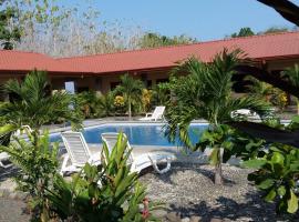 Hotel D'Lucia - Quebrada Ganado, Jaco, Costa Rica โรงแรมในปุนตาเรนาส