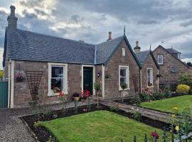 Isla Rose Cottage, hotell i Blairgowrie