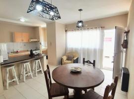 Alquiler por dia departamento céntrico amueblado، فندق في رافاييلا