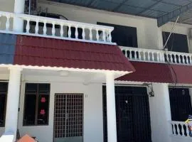 Pangkor Island Seaside @ 4 rooms Homestay