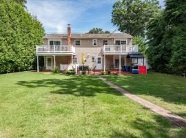 Abbey House, vacation rental in Massapequa