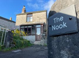 Muddy Paws Cottages - The Nook, hotel in Taddington