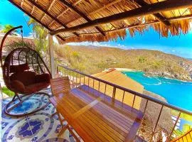 Exclusivo Bungalow frente a la playa, alberca nueva con vista infinita al mar, 8 hermosas playas cercanas, terraza con cama de playa y espectacular vista al océano pacífico! Nómadas digitales Starlink WiFi 203 mbps