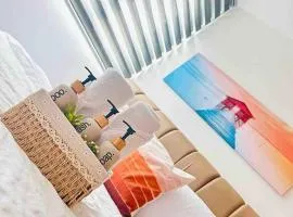 Cozy Studio Penthouse I Wi-Fi I Netflix l Pool