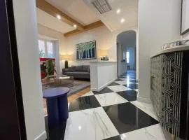 Trevi Fountain Luxury Flat