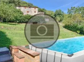 3 Bedroom Beautiful Home In Camaiore