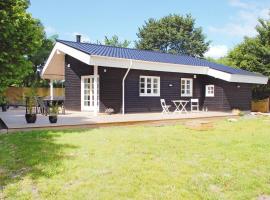 Beautiful Home In Hornslet With 3 Bedrooms And Wifi, casa o chalet en Hornslet