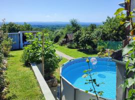 Cozy Home In Okrugli Vrh With Kitchen – dom wakacyjny w mieście Gornji Mihaljevec