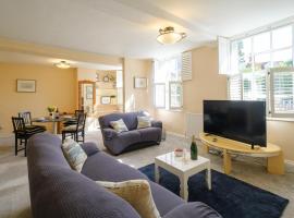 Hill House Apartment, hotel in Framlingham