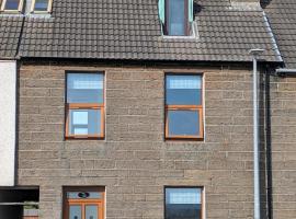 2 Bedroom Townhouse with Seaview on the NC500 Wick、にあるウィック空港 - WICの周辺ホテル