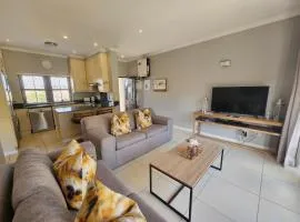 Plettenberg Bay Unit 17 Whale Rock Gardens Apartment with Backup Power