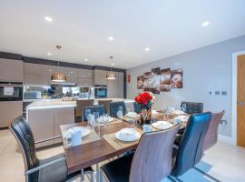 *RD7C* For your most relaxed & Cosy stay + Free Parking + Free Fast WiFi *, hotel v destinaci Batley