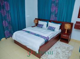 JANNAH VILLAS - GHANA, hotell med parkeringsplass i Adentan