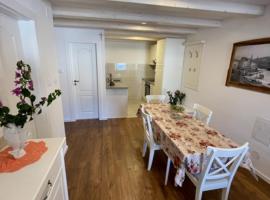 Apartment Concetta Cres，茨雷斯的飯店