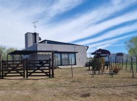 HERMOSA CASA 2 DORMITORIOS EN POTRERO DE GARAY, βίλα σε Potrero de Garay