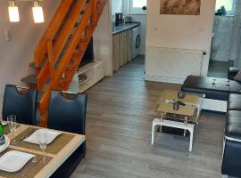 FeWo Nordsee Whng 2, hotel with parking in Wangerland