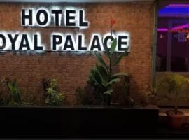 Hotel Royal Palace Restaurant & Bar, hotel in Havelock Island