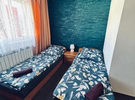 Zajazd Kasieńka pok&oacute;j 2, pousada em Orzysz