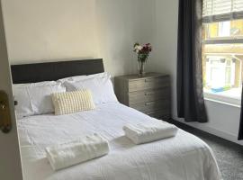 Crown Road Apartment, appartement in Kent