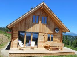 Zirbenchalet Klippitz - Erholung mit Zirbenkraft – hotel w mieście Bad Sankt Leonhard im Lavanttal