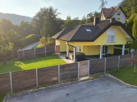 Hiška pod gradom, holiday rental in Celje