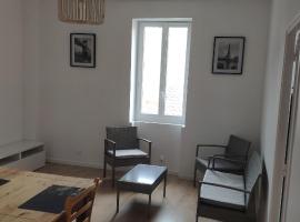 Appartements simples et fonctionnels: Pamiers şehrinde bir otel