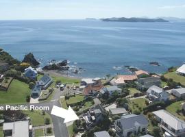 The Pacific Room, Tapeka Point, B&B di Russell