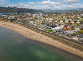 Beside the sea, park up and relax - Just 20 steps to the beach - Wi-Fi & Linen, apartement sihtkohas Whitianga