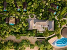 Villa Escape Burasari, beach hotel in Phuket Town