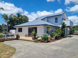 The Sun Trap in Mangawhai Heads, hotel in Mangawhai