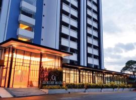 O2 Luxury Hotel, hotel em Bang Phli