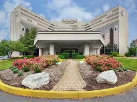 DoubleTree by Hilton Hotel Newark Airport