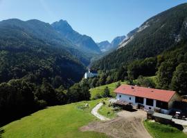 Rossweid Appartement, hotel Stansban