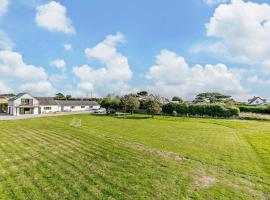 Trefloss, holiday home in St Merryn