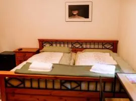 Moderne Landwohnung - Pension - Top Lage