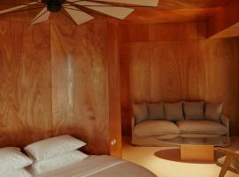 Rooms Hotel Batumi, ξενοδοχείο πέντε αστέρων στο Μπατούμι