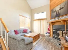 Seven Springs 2BRLoft Premium Condo, sleeps 11! condo