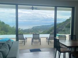 Villa Staring at the sea 3/4 ch jacuzzi piscine, holiday home in Koh Samui 