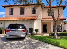 Luxry villa 6 miles from Disney, alquiler vacacional en Orlando