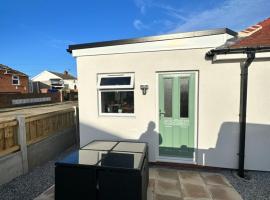 Seashell Cottage - Dog friendly 1 bed cottage close to the sea, hotel Hornsea-ben