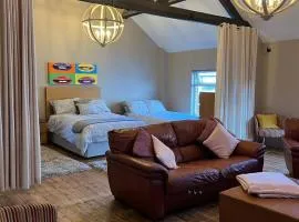 APARTMENT 185