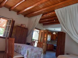 Filippos villa, vacation rental in Gialiskari