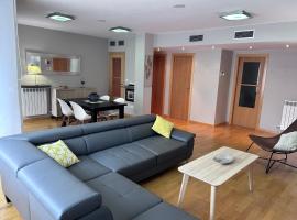 JUNCAL Bonito Loft, 110 m2 – hotel w Saragossie