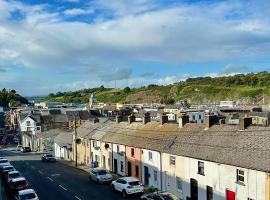 Overlooking city centre apt