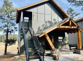 Luxury Mountain Escape!, khách sạn ở Show Low