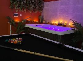 House Spa Privatif - Jaccuzi et Sauna, hotel en Livry-Gargan